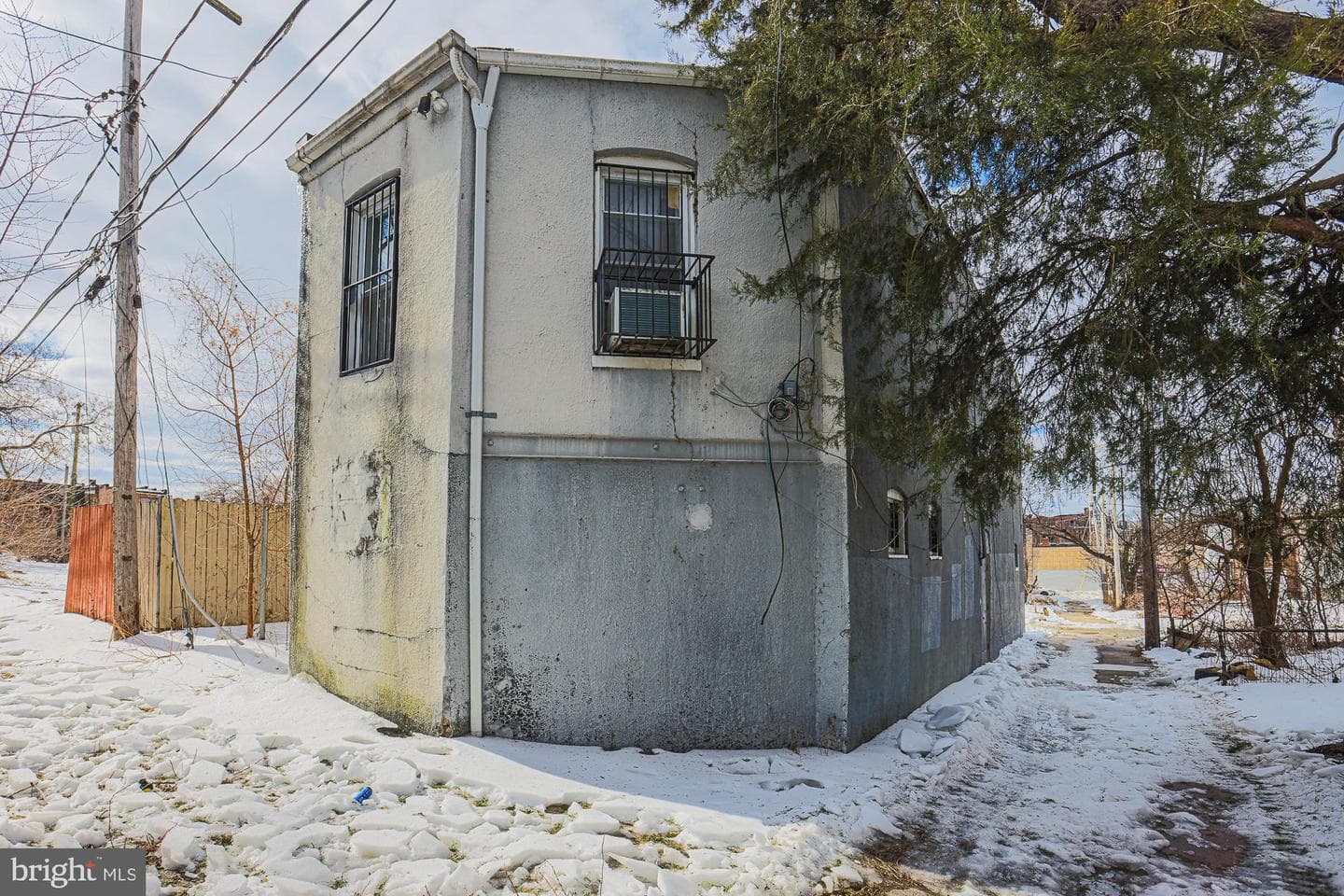 633 N Brice Street photo 5
