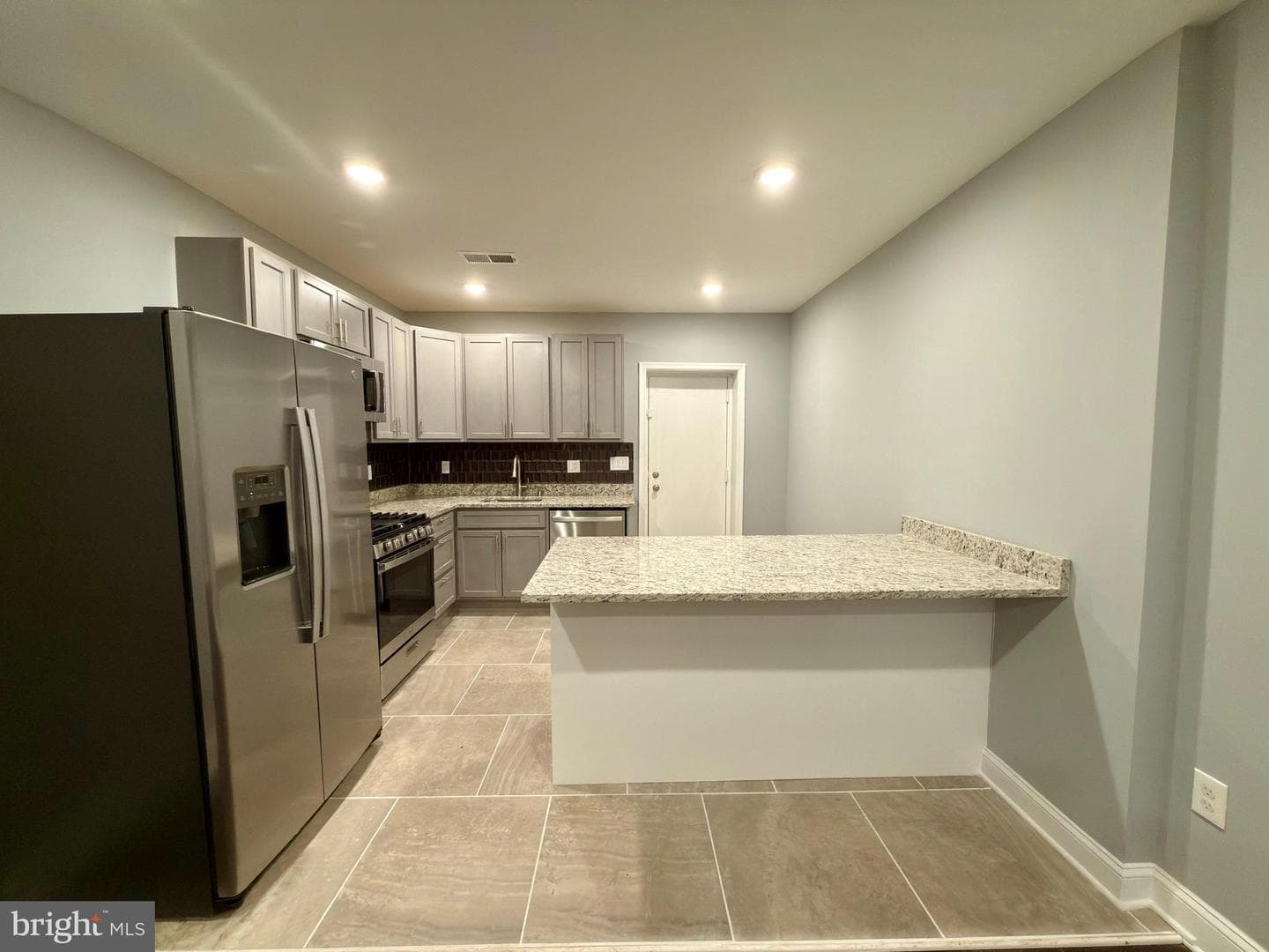 2038 Edmondson Avenue photo 8