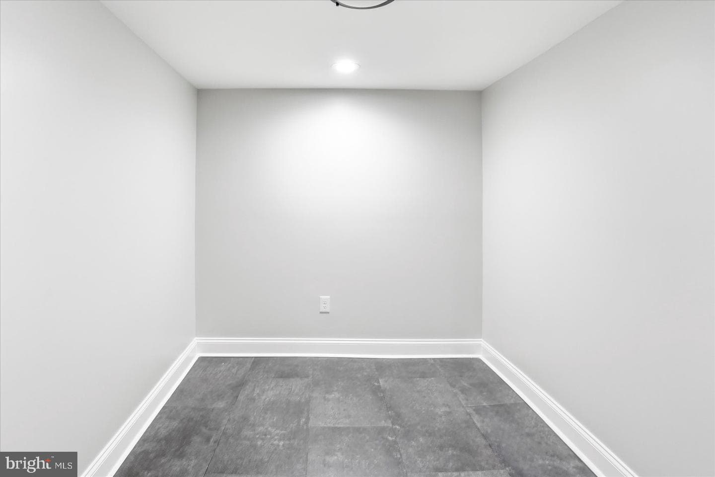 3022 E Federal Street photo 20
