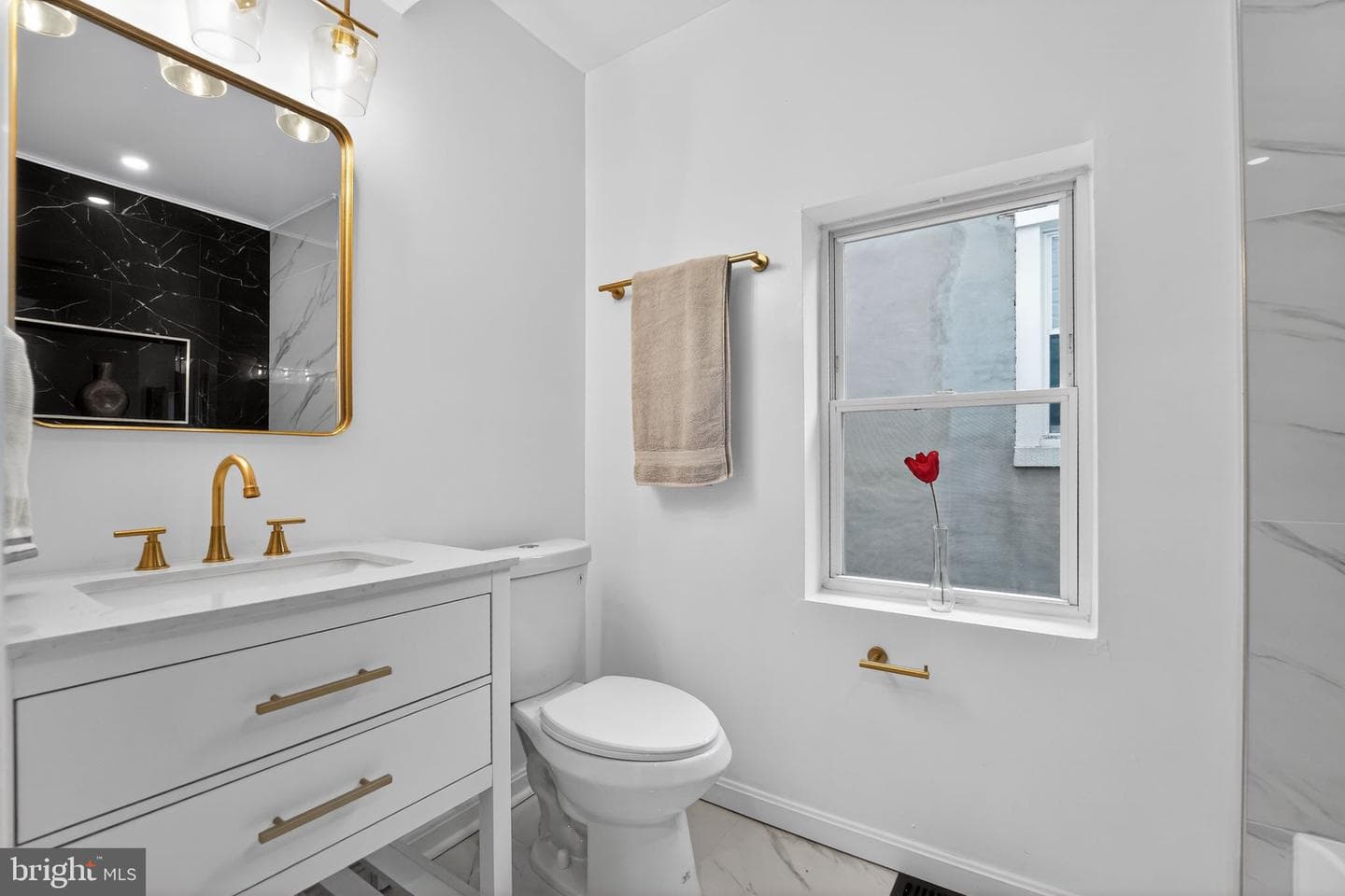 1207 N Eden Street photo 23