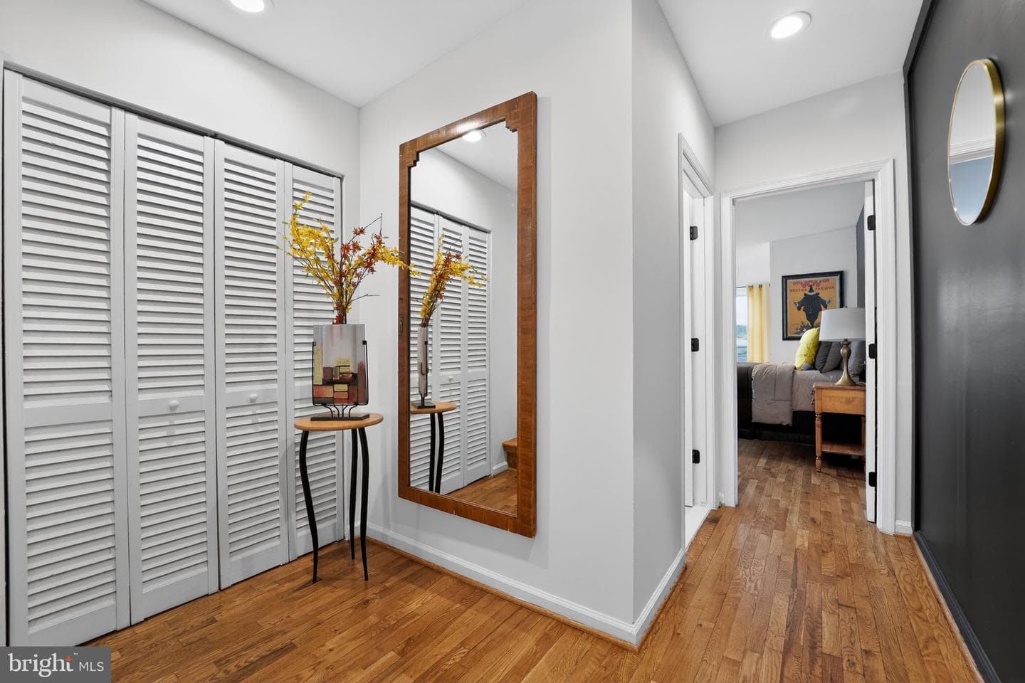 1207 N Eden Street photo 26