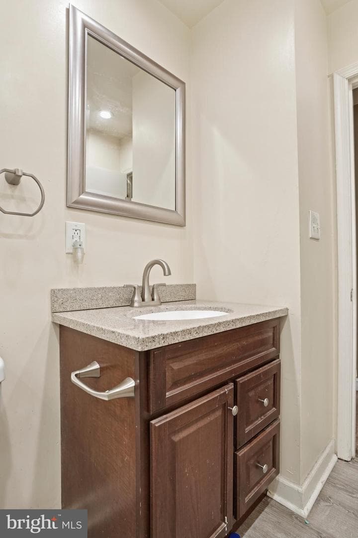 512 N Patterson Park Avenue photo 15