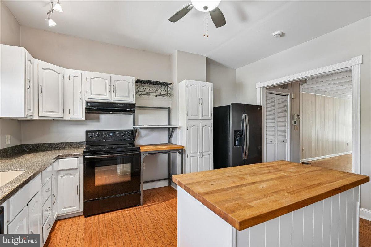 3720 Foster Avenue photo 11