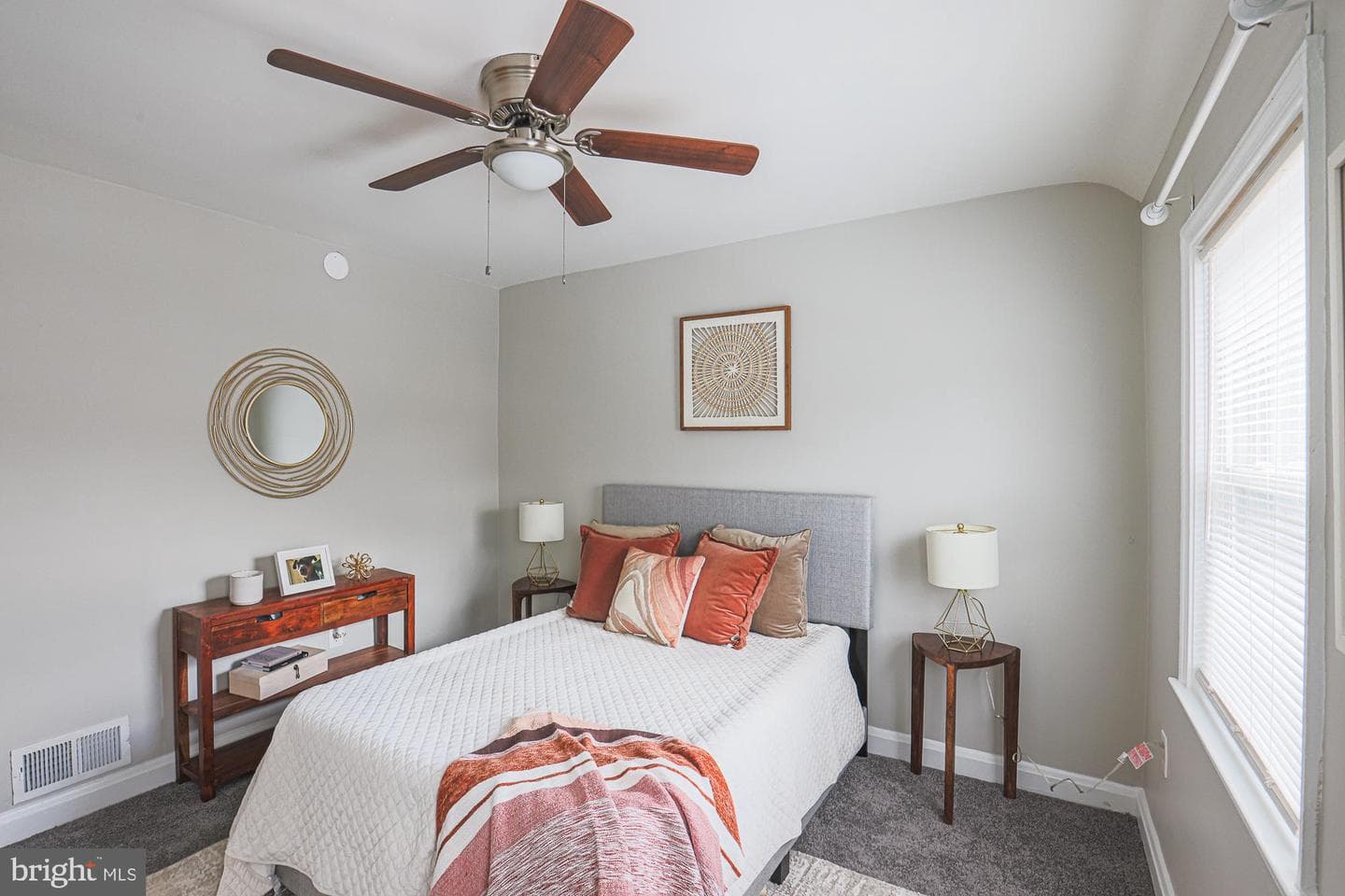 1322 Limit Avenue photo 13