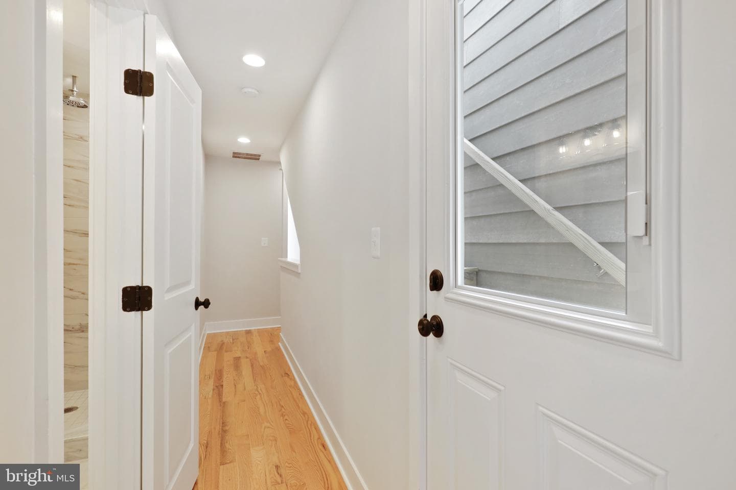 1327 Richardson Street photo 32
