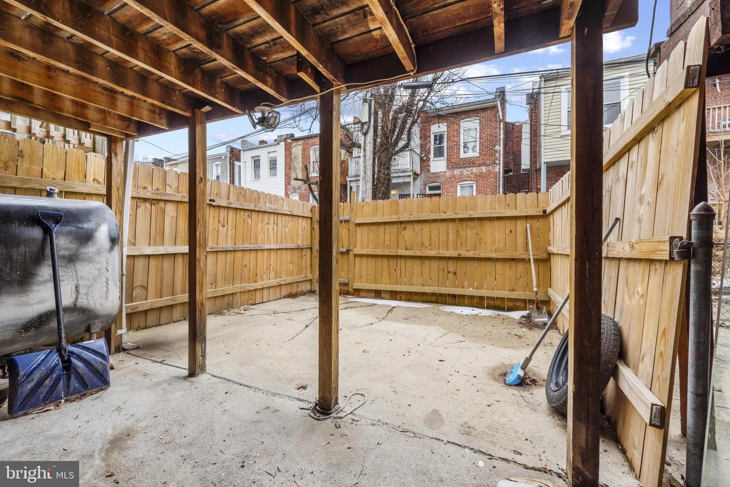 435 Ilchester Avenue photo 35