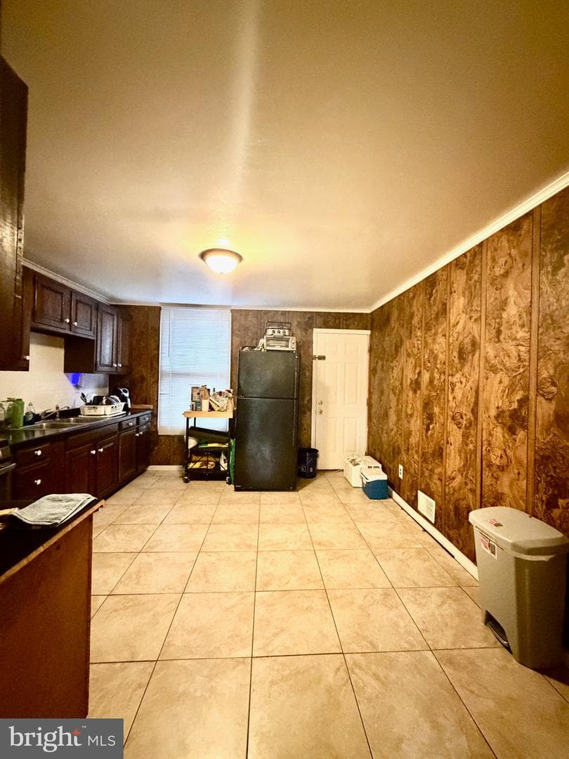2811 Harlem Avenue photo 4