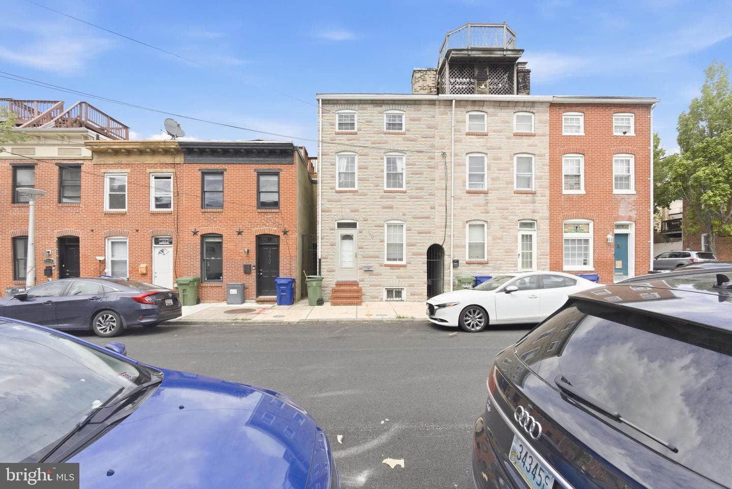 2222 Cambridge Street photo 2