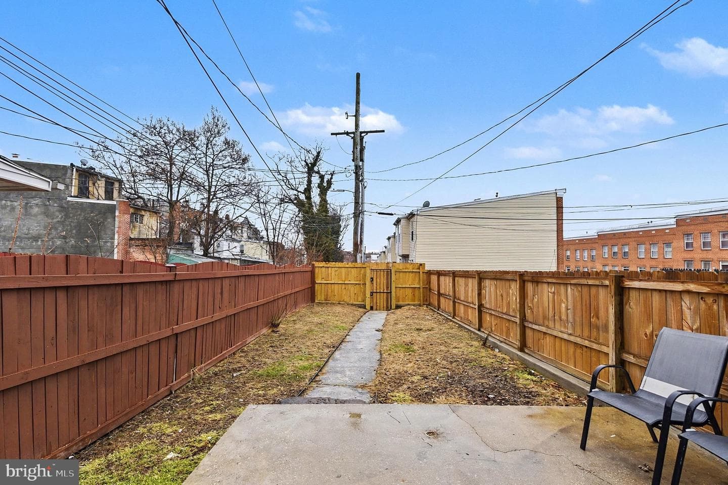829 E Chase Street photo 30