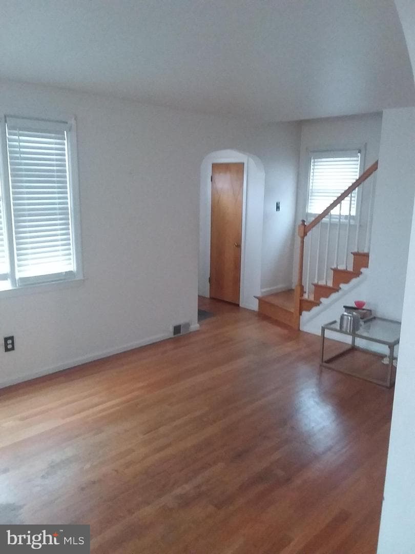 4412 Springwood Avenue photo 8
