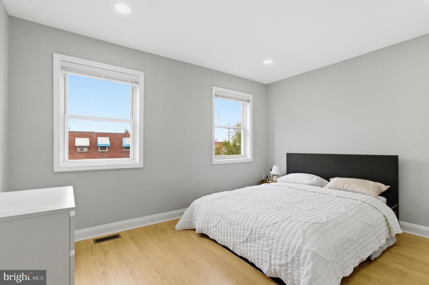 3527 Horton Avenue photo 10