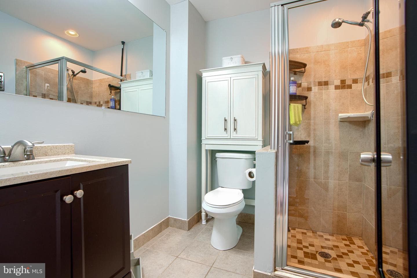 1446 Andre Street photo 26