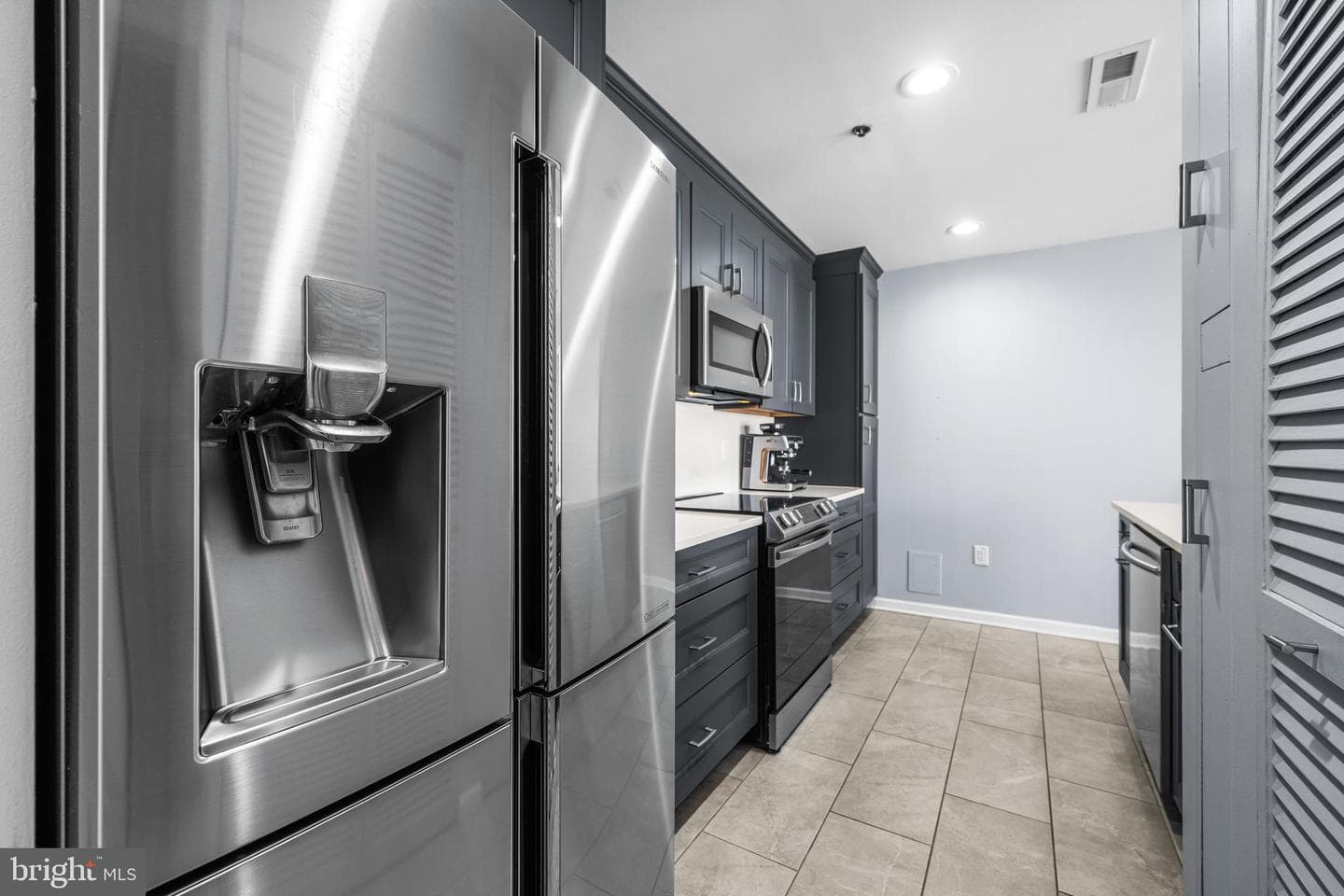 2702 Lighthouse Point E #720 photo 13