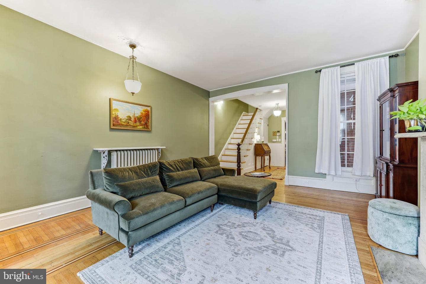 828 William Street photo 10