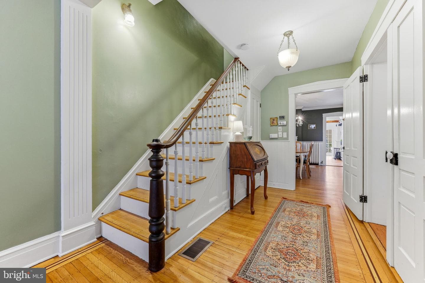 828 William Street photo 12