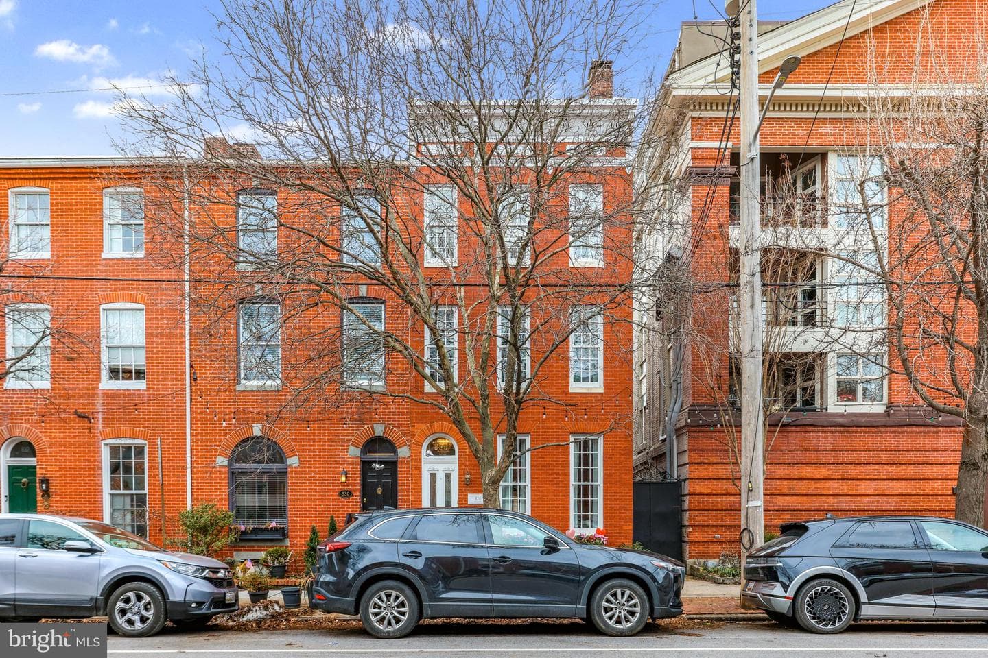 828 William Street photo 2