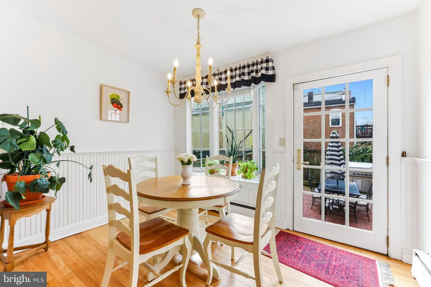 828 William Street photo 22