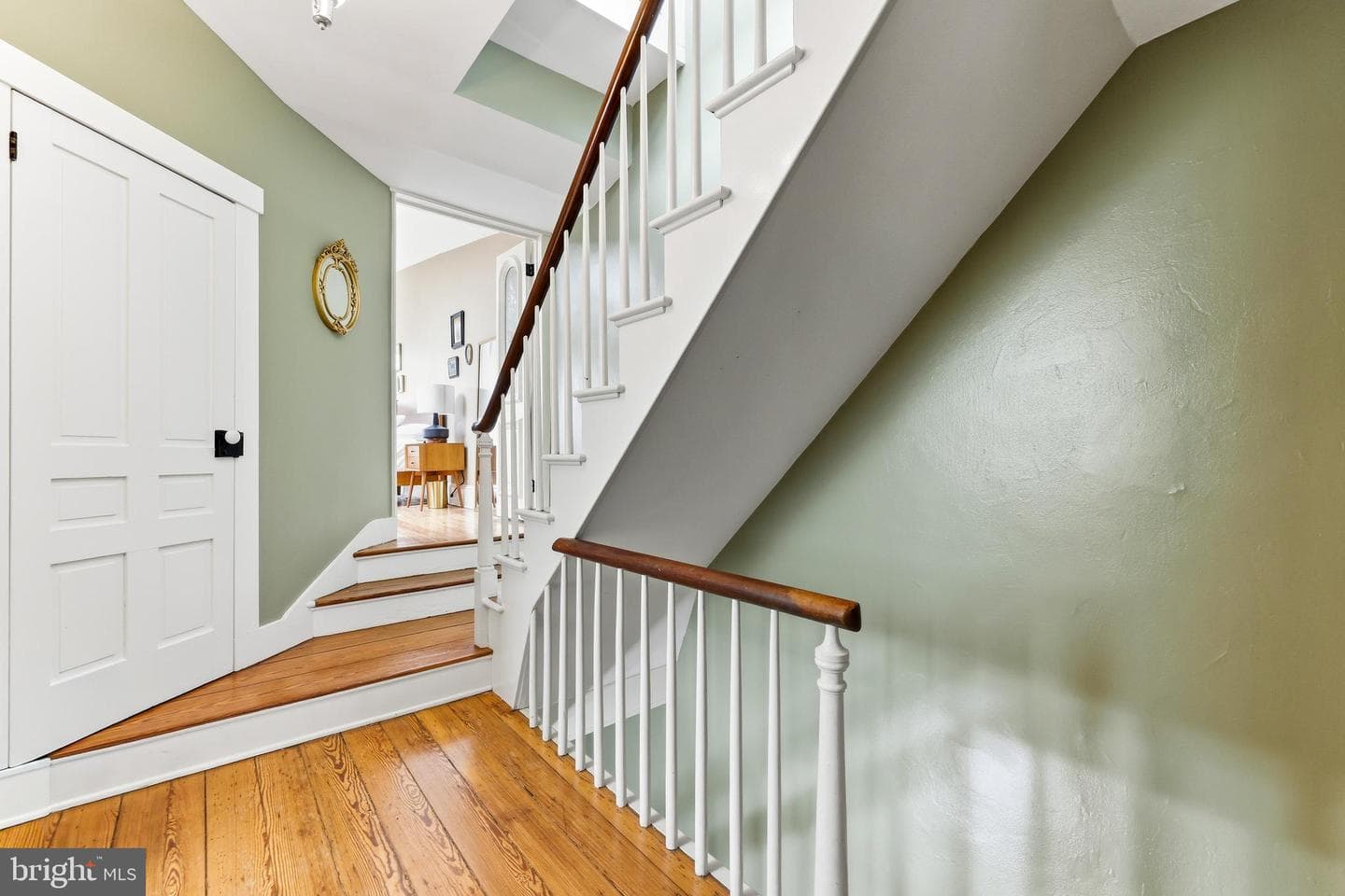 828 William Street photo 30