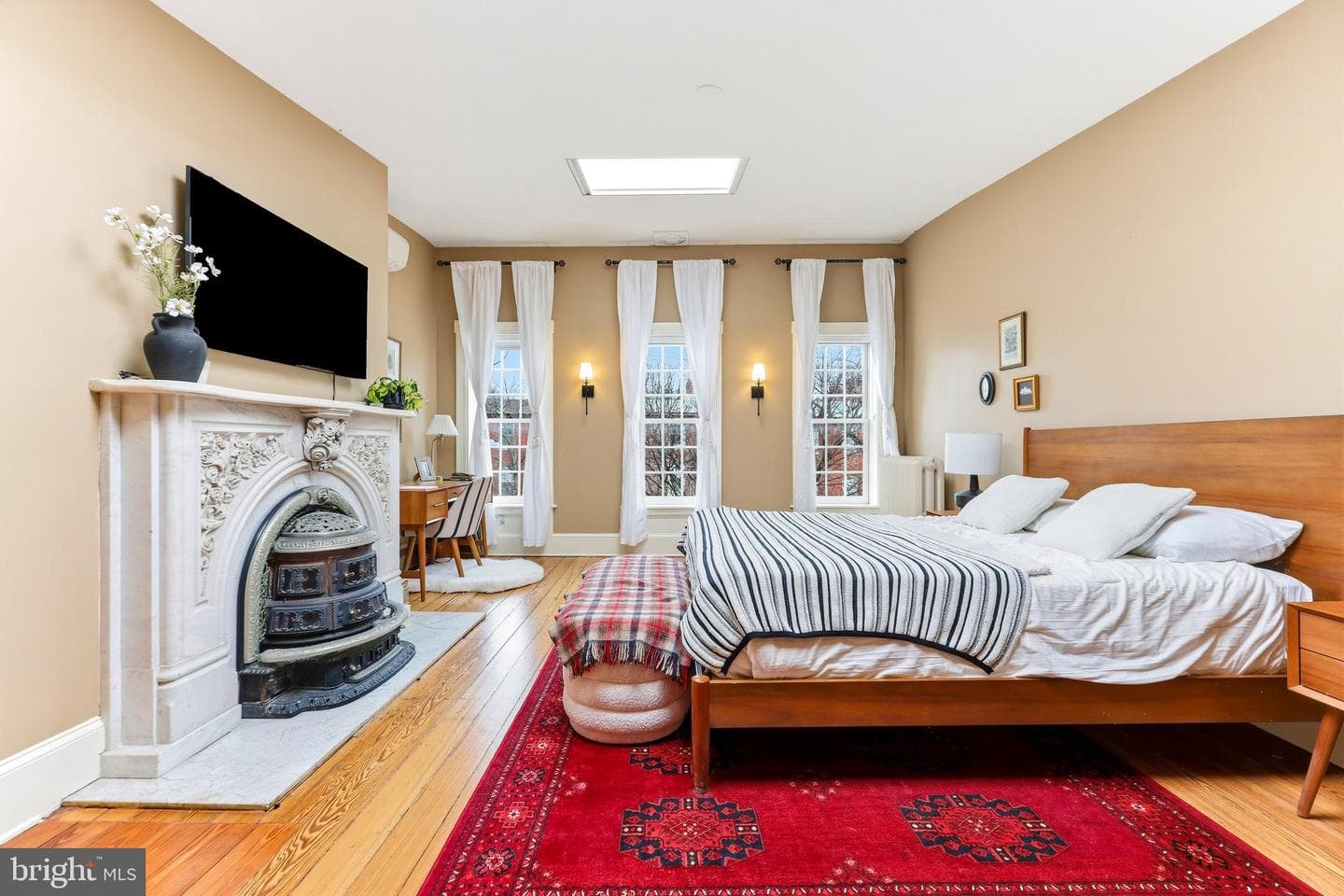 828 William Street photo 41