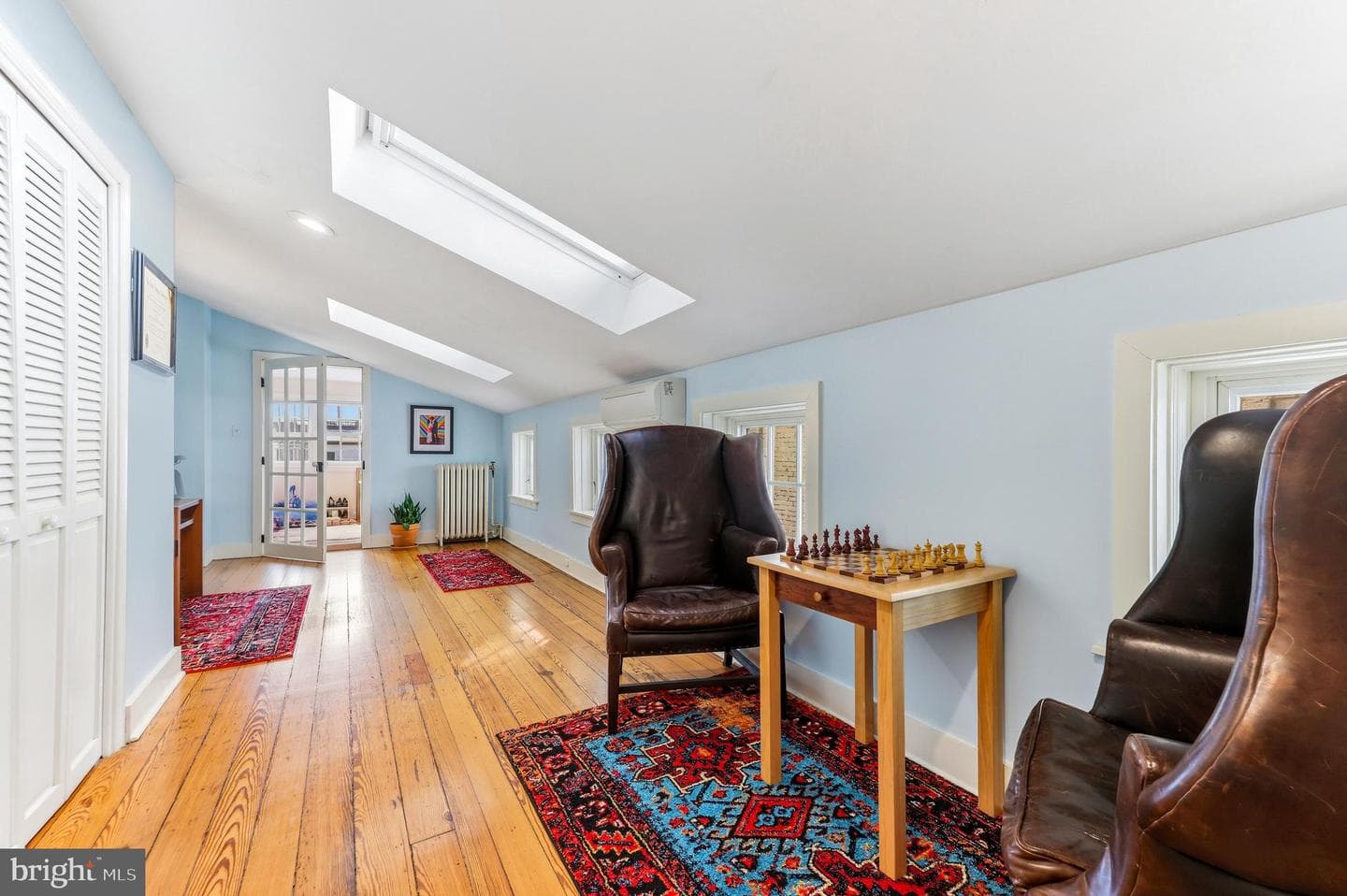 828 William Street photo 58