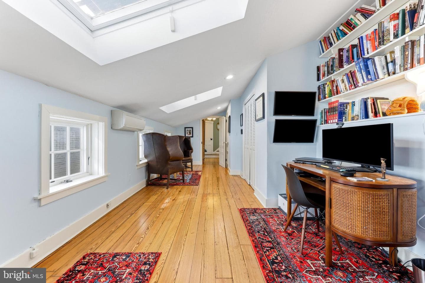 828 William Street photo 60