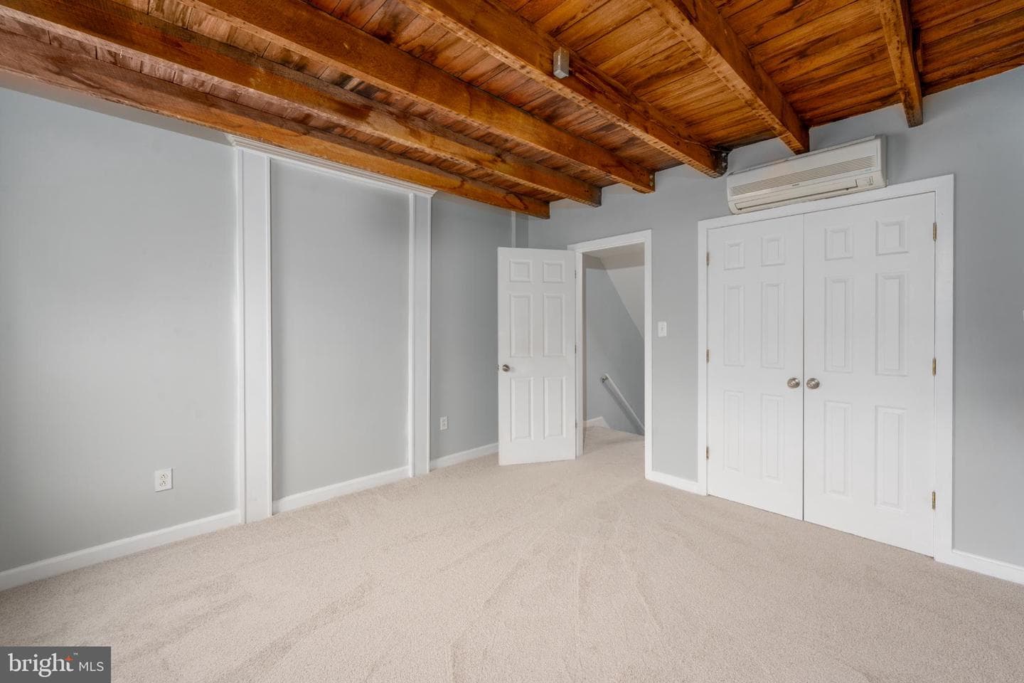 1826 E Lombard Street photo 15