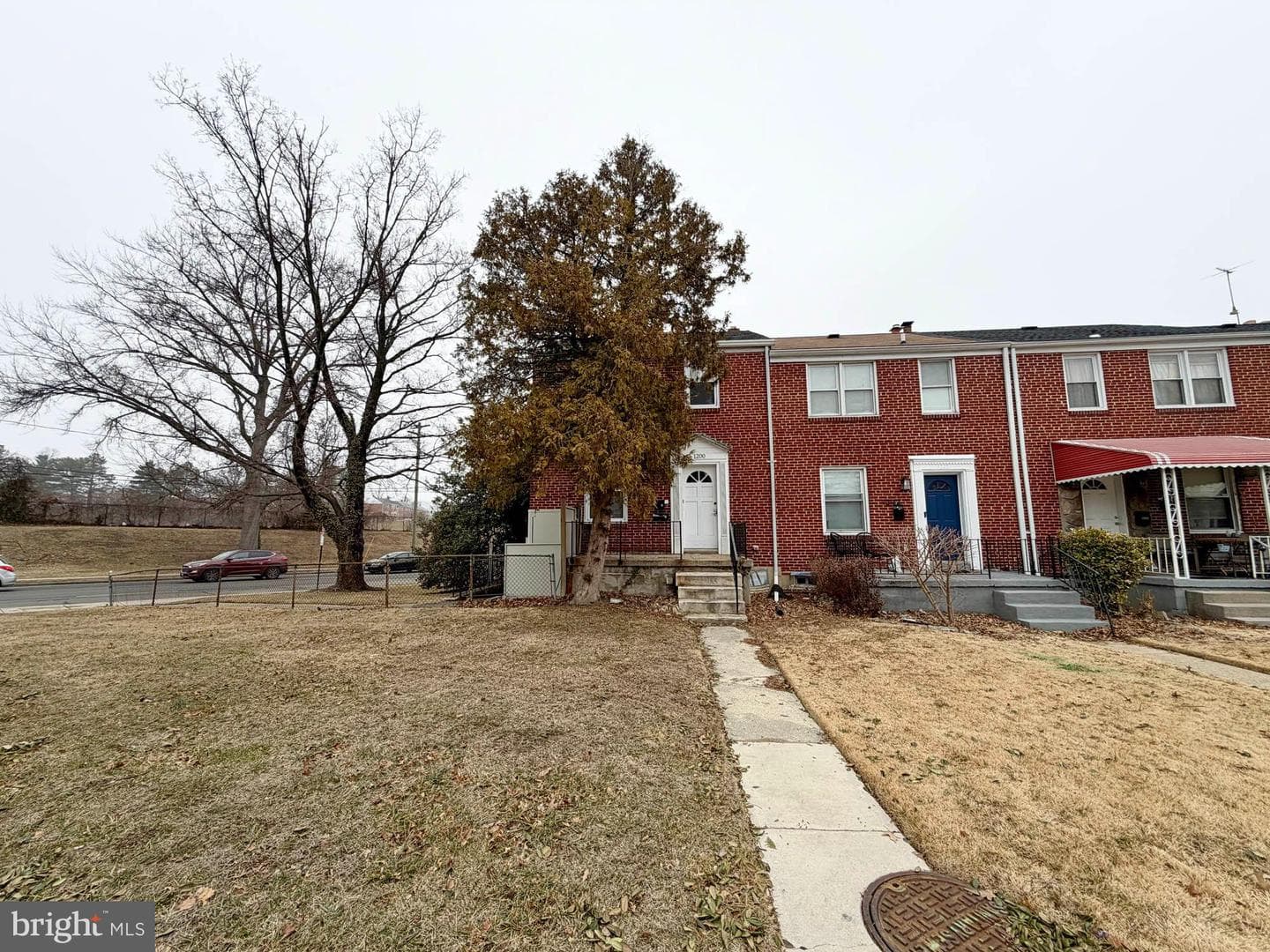 1200 Woodbourne Avenue photo 19
