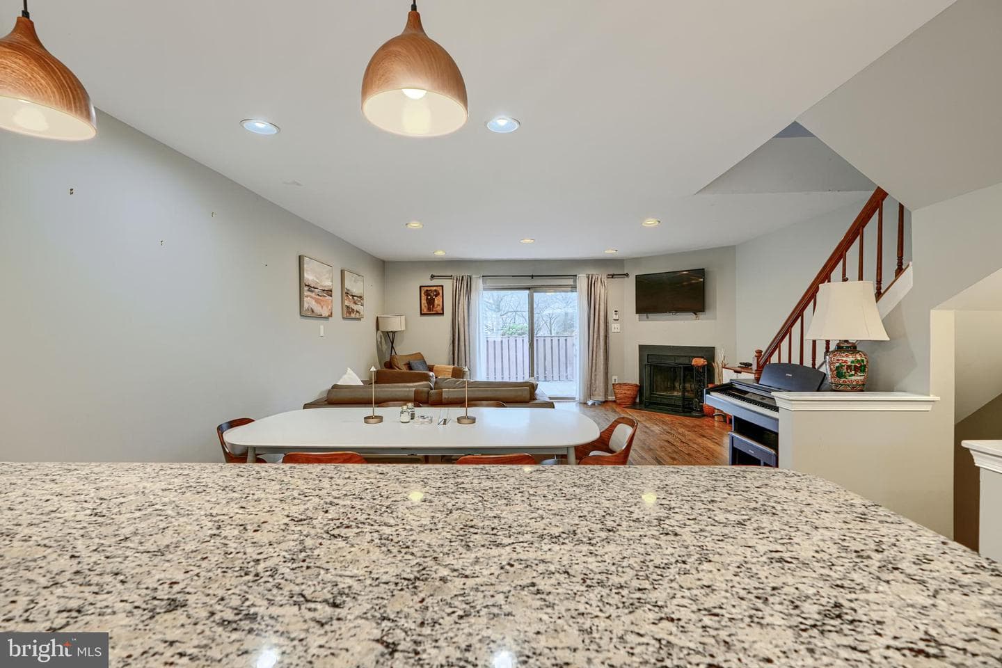 1206 S Linwood Avenue photo 10