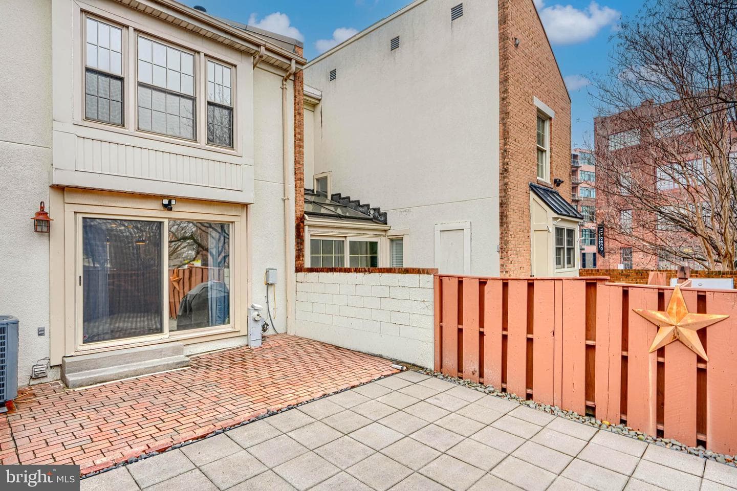 1206 S Linwood Avenue photo 37