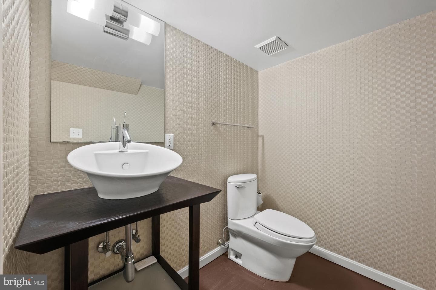207 Upnor Road photo 37