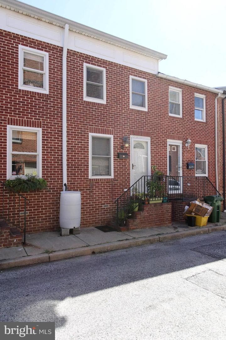 613 S Port Street photo 34