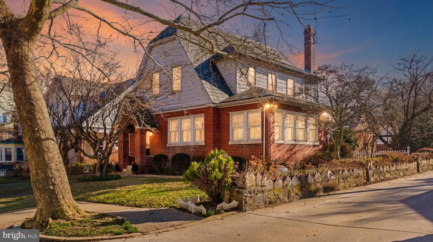 2201 Pelham Avenue photo 3