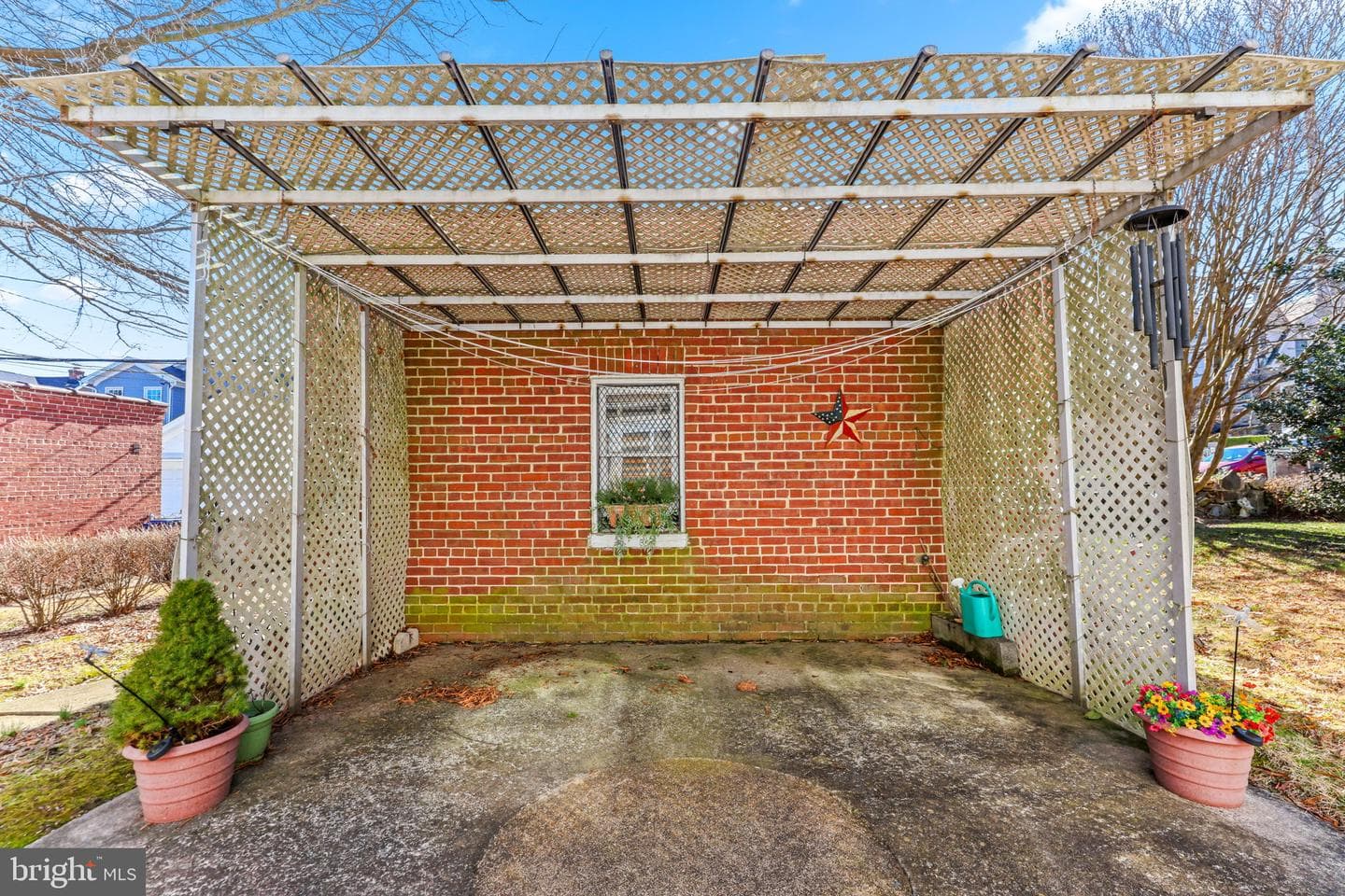 2201 Pelham Avenue photo 52