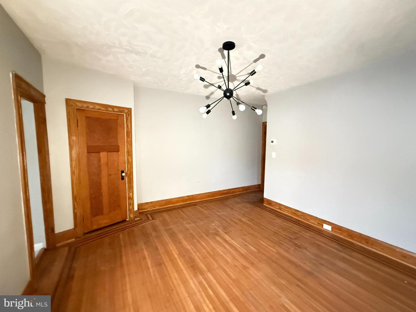 3419 Kenyon Avenue photo 4