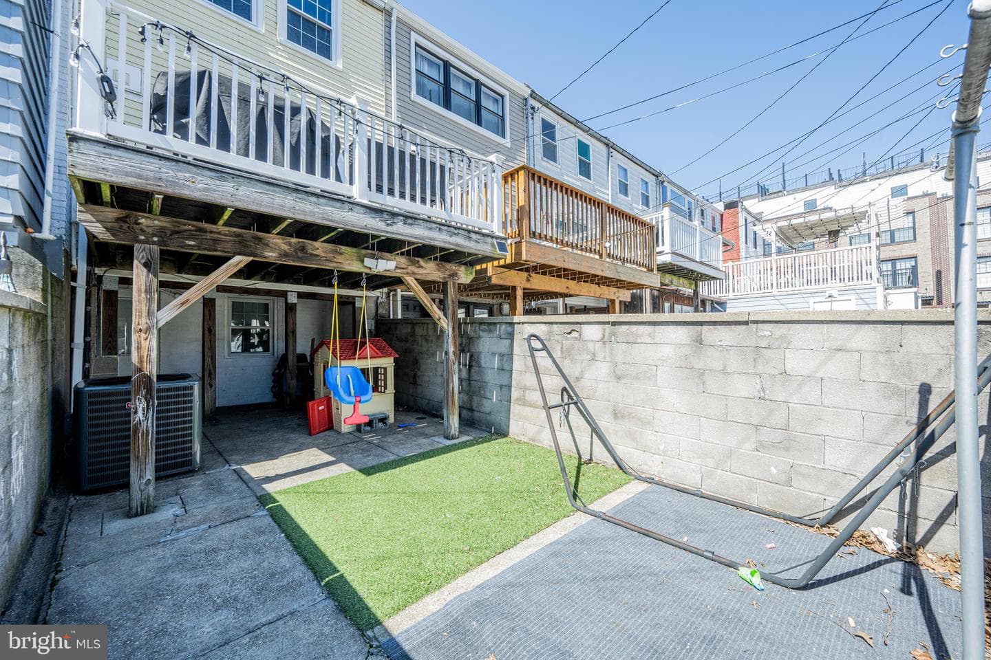 633 S Conkling Street photo 13