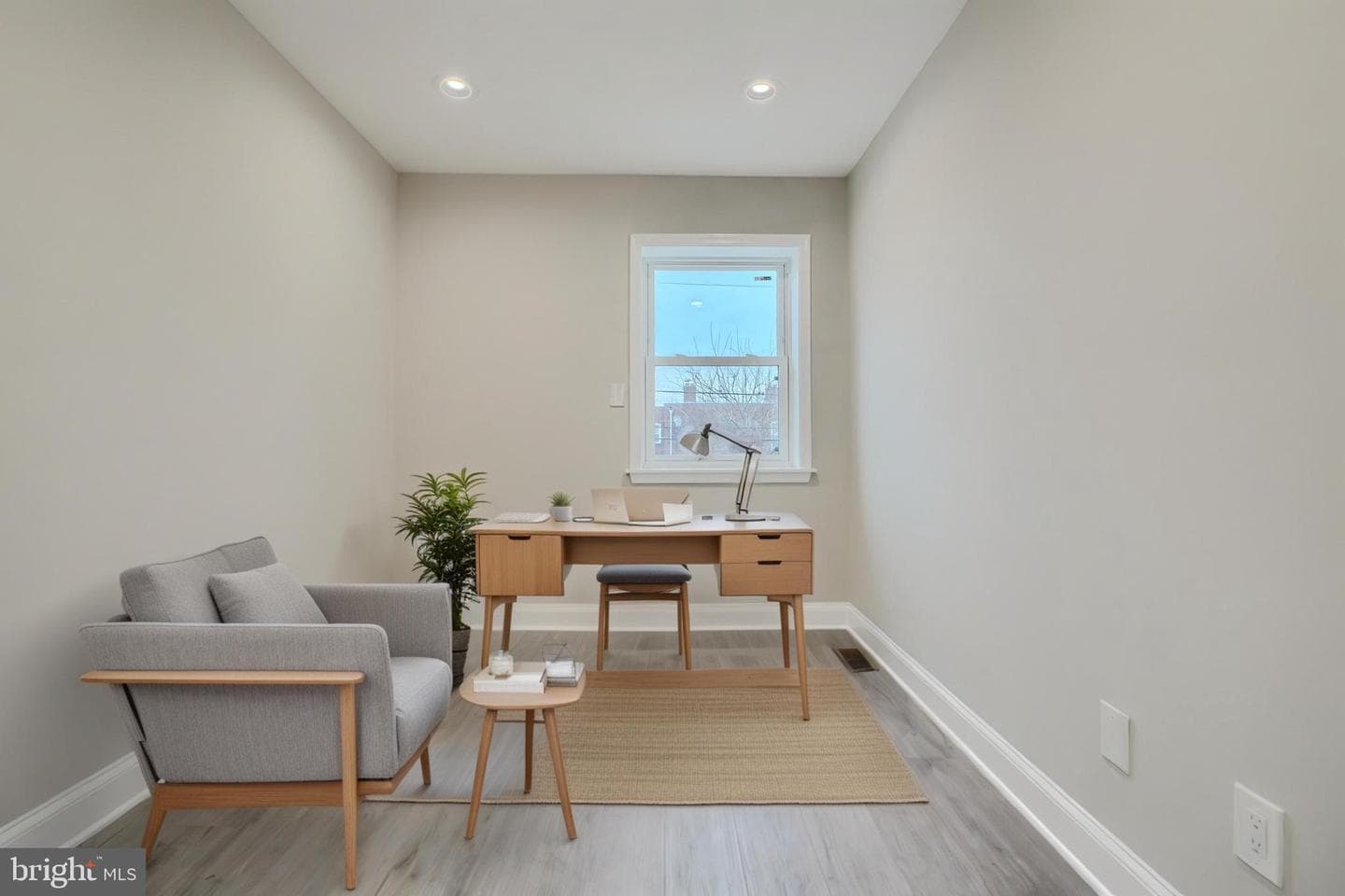 621 Ponca Street photo 30