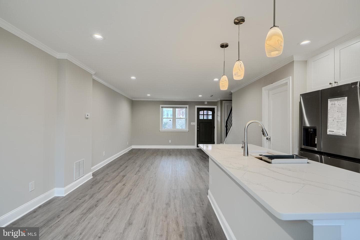621 Ponca Street photo 7