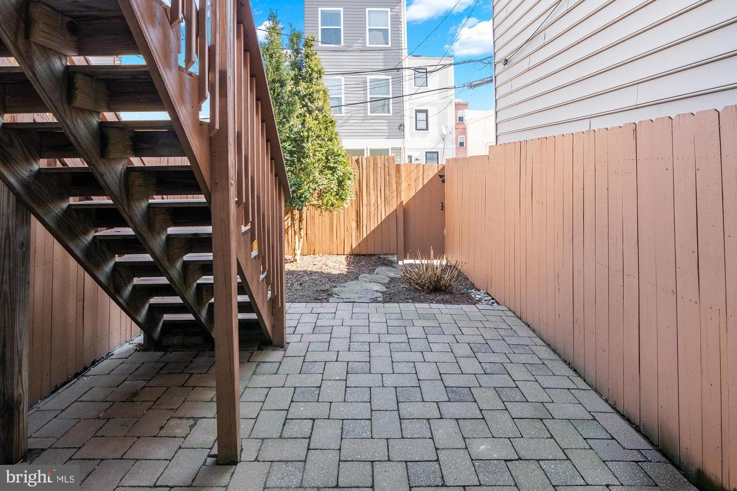 1121 S Decker Avenue S photo 37