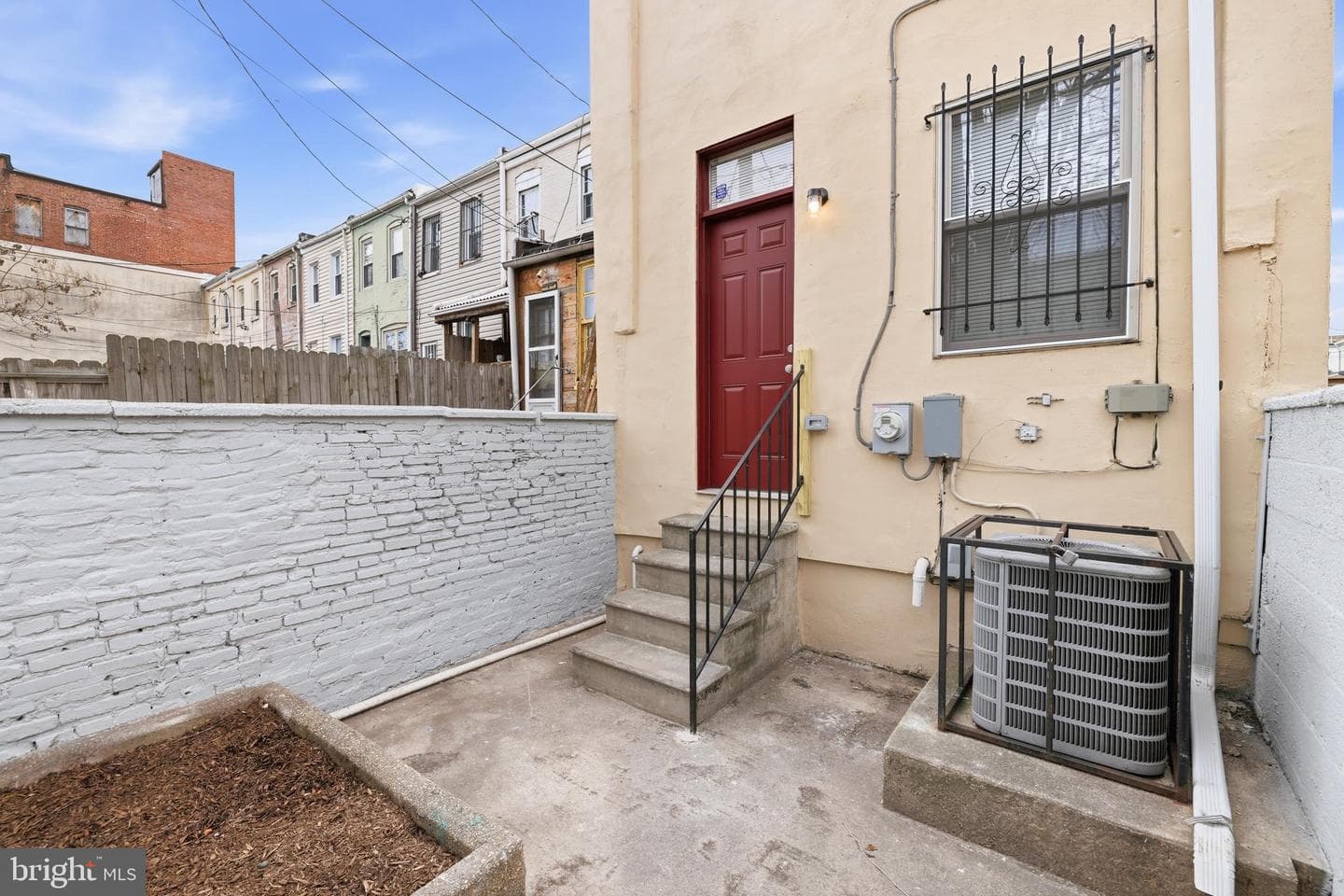 719 N Madeira Street photo 23