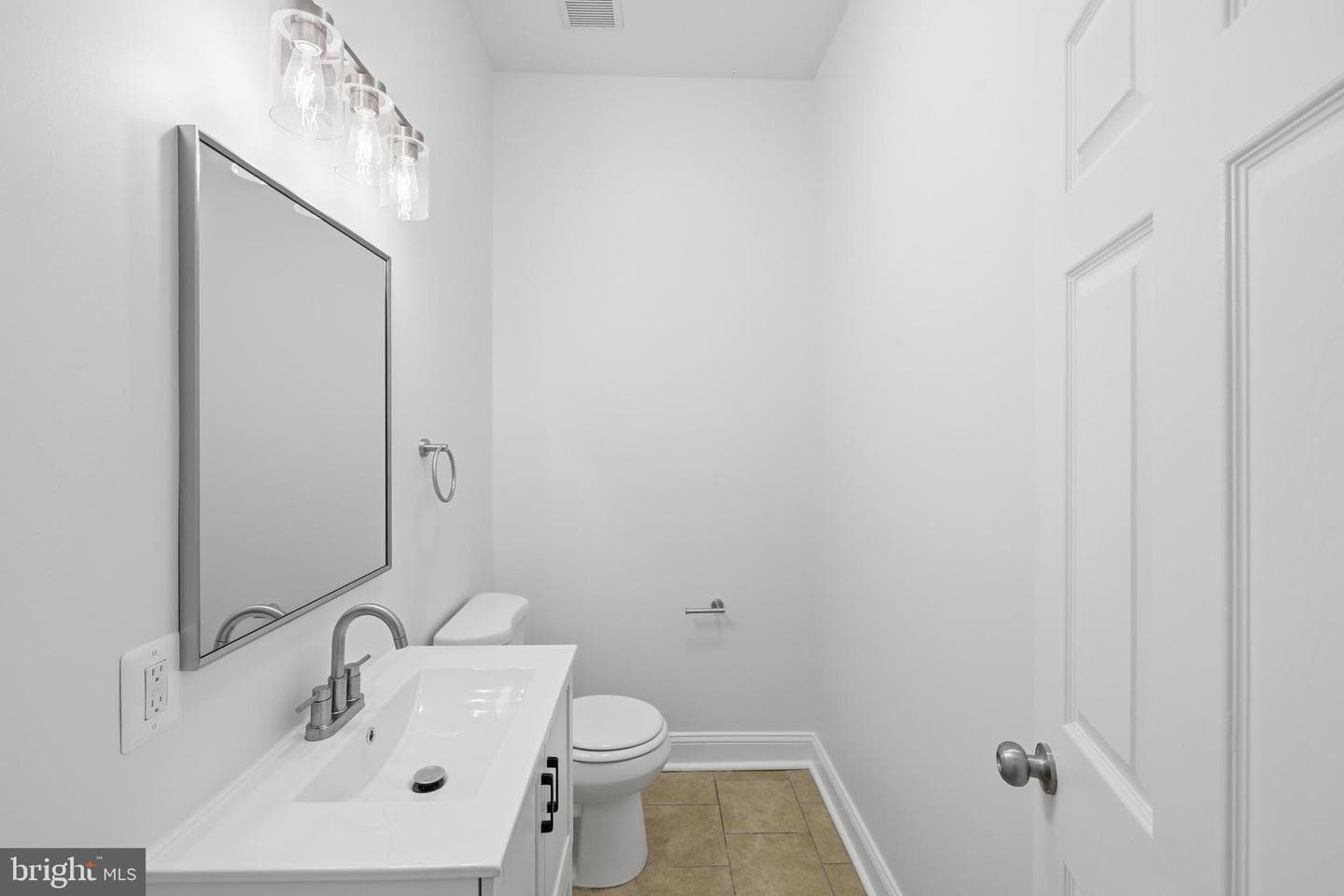 719 N Madeira Street photo 7