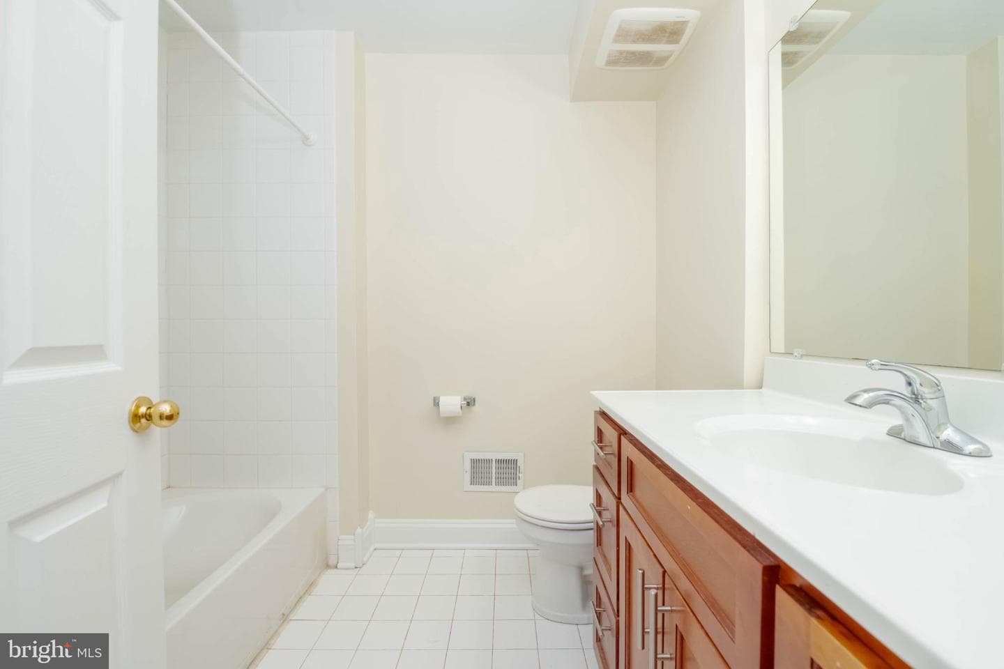 1121 Ward Street photo 21