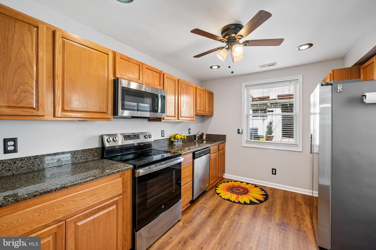 2314 Fleet Street photo 12