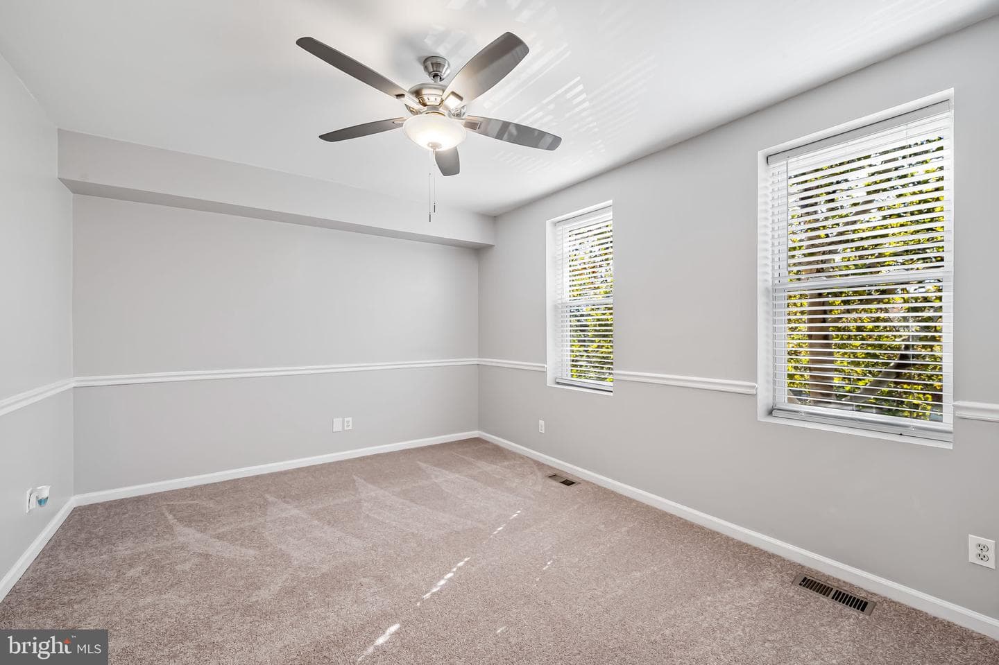2314 Fleet Street photo 26
