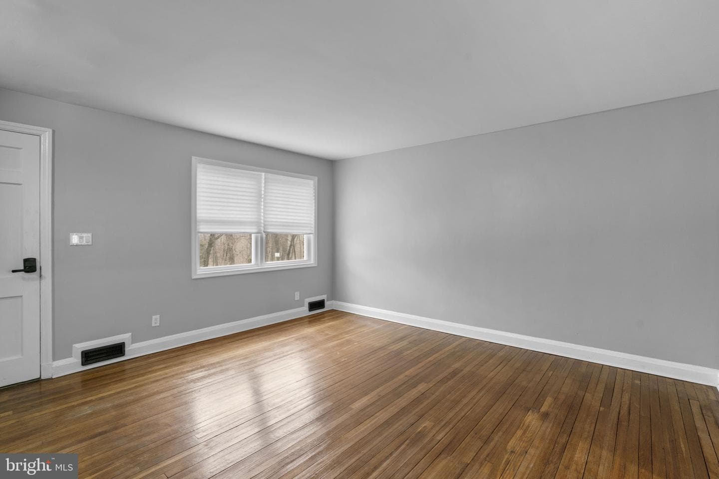 1607 Stonewood Road photo 4
