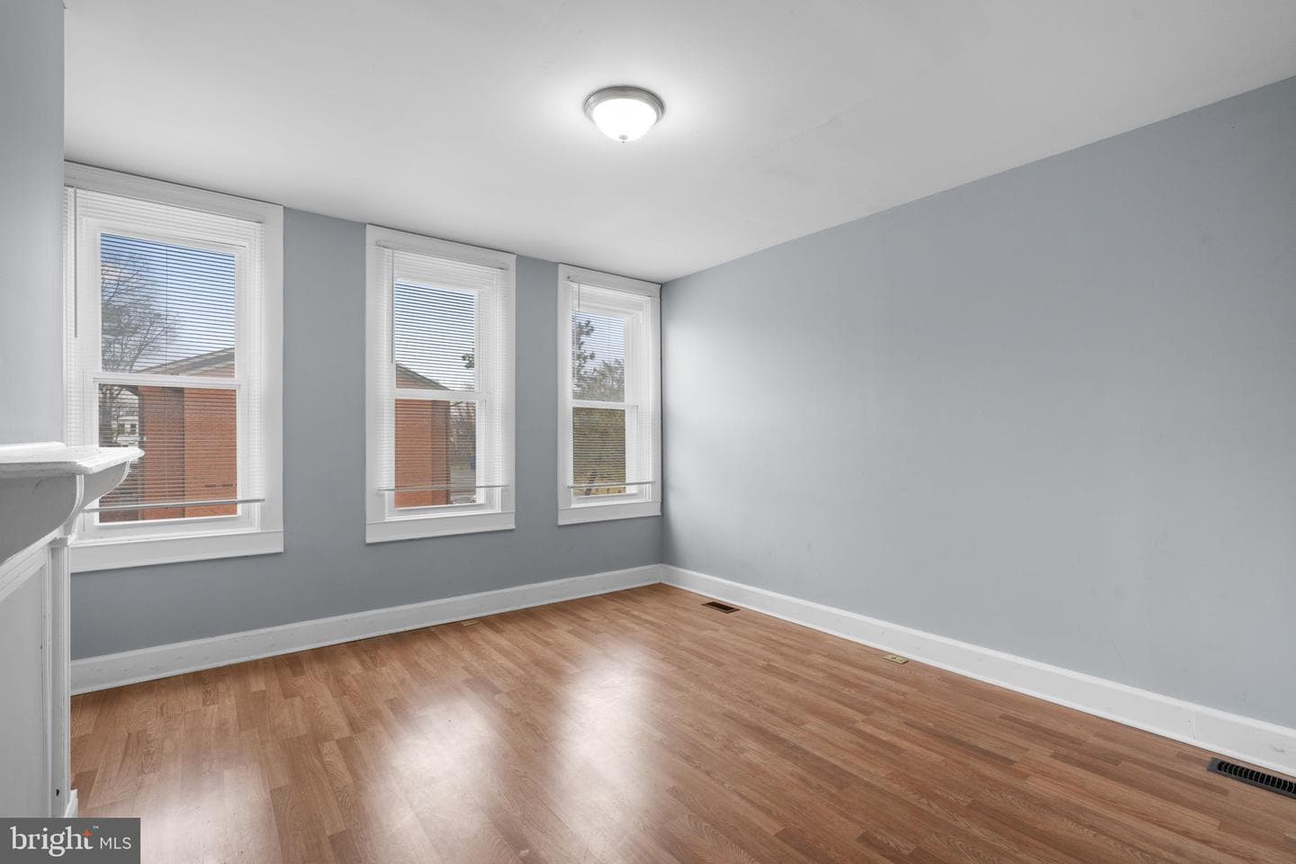 1217 E Oliver Street photo 16