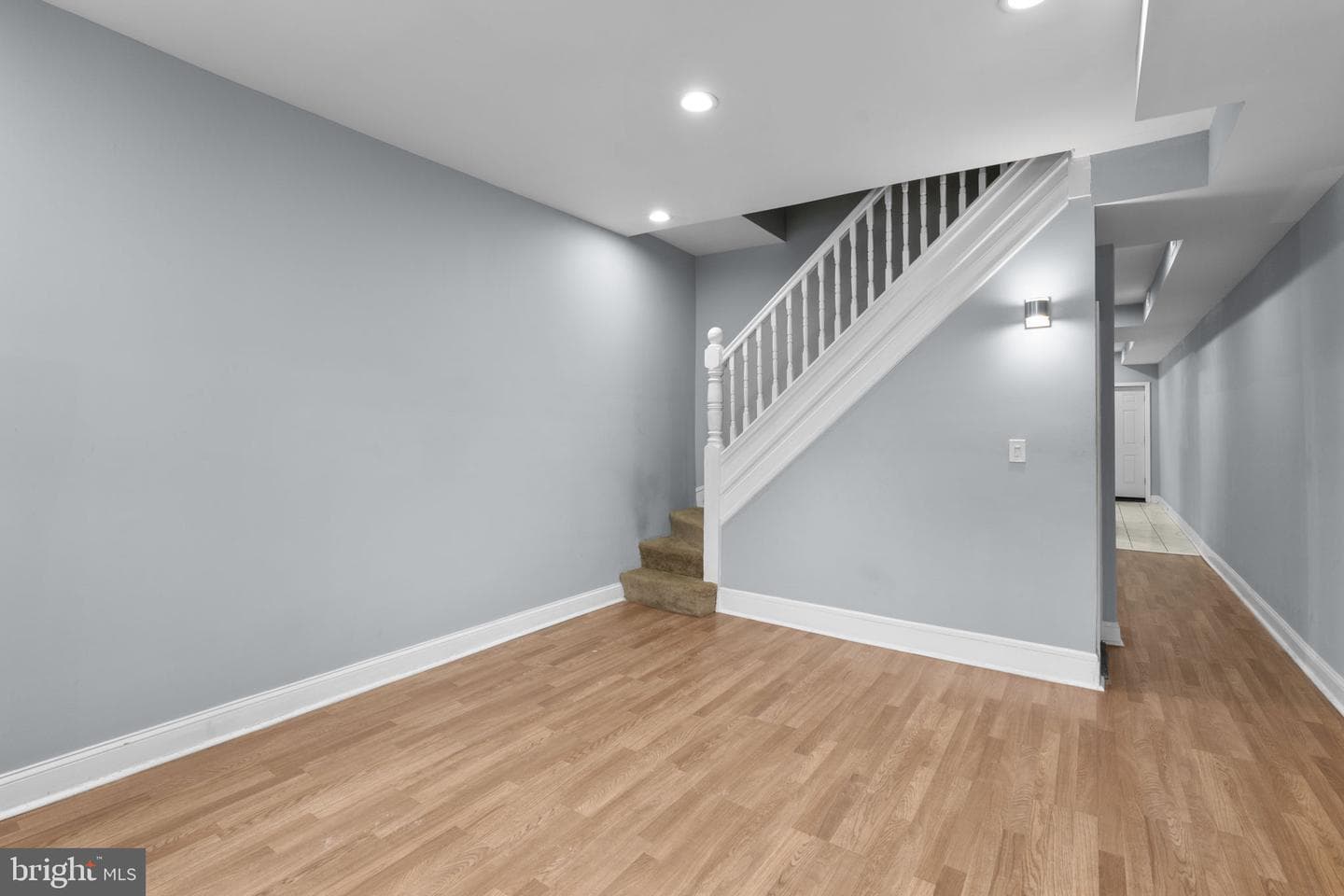 1217 E Oliver Street photo 4