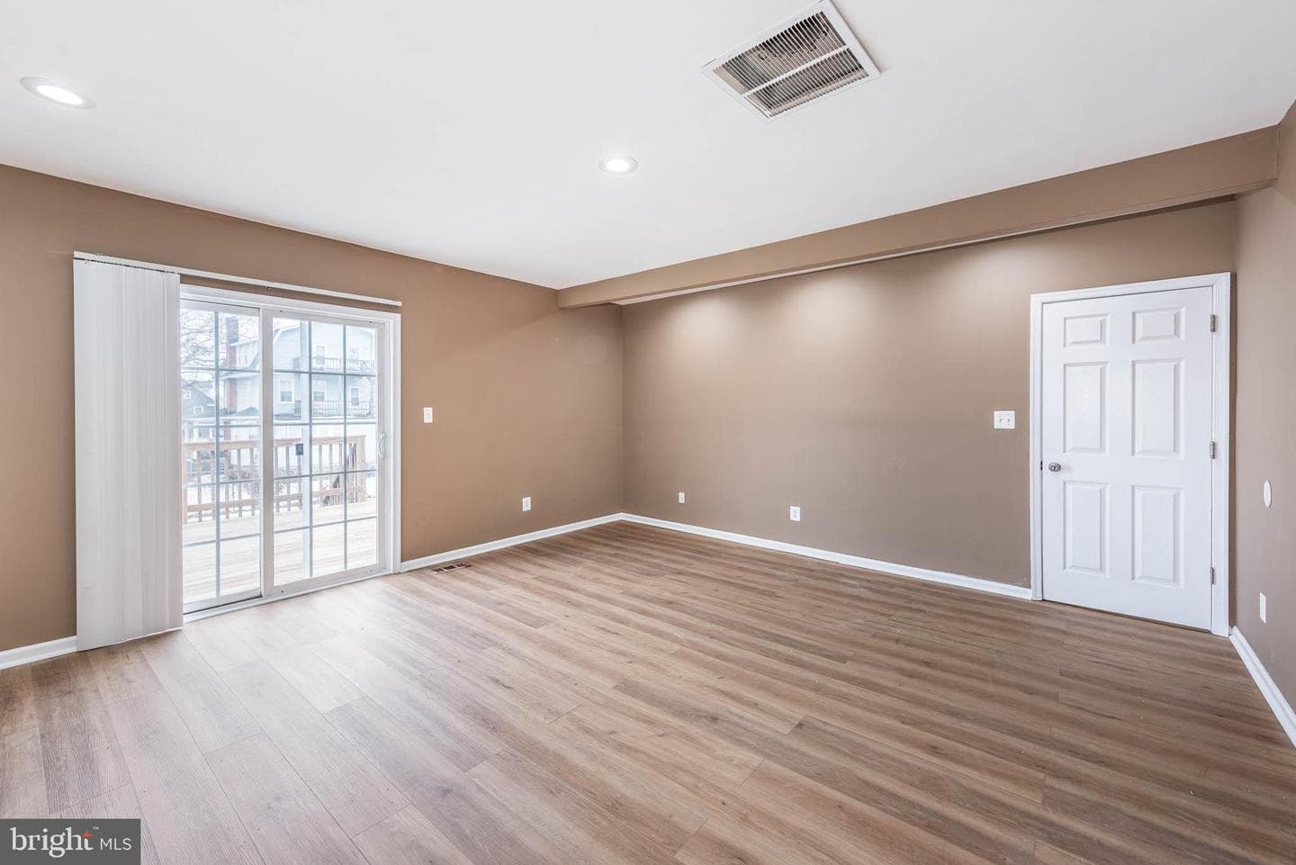 4021 Barrington Road photo 11