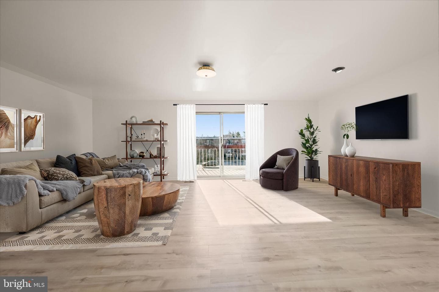 3619 Glengyle Avenue #8c photo 3