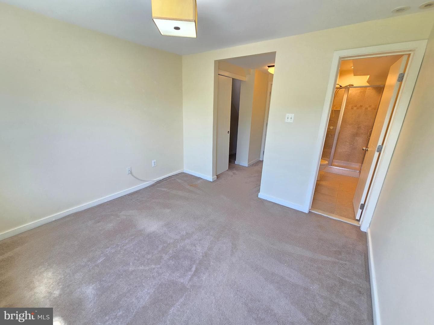 608 S Washington Street photo 27