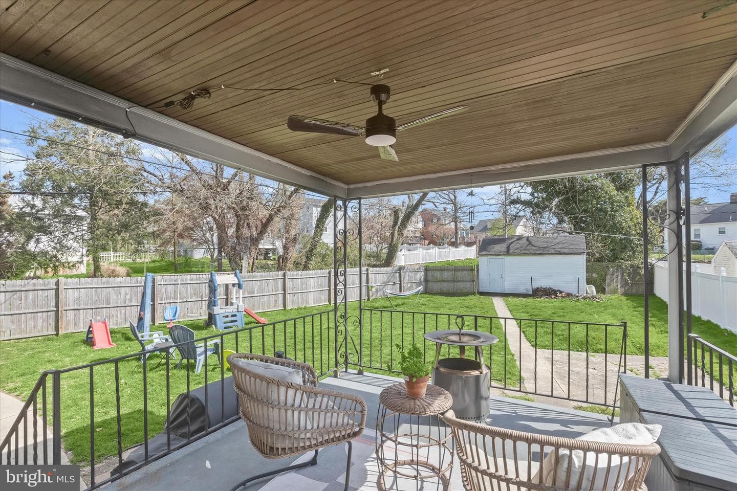 2207 Woodbourne Avenue photo 26